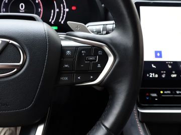 Lexus LBX